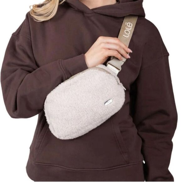 NWT GREAT GIFT IDEA LOLE FLEECE CROSSBODY BELT BAG color Ivory - Picture 1 of 5